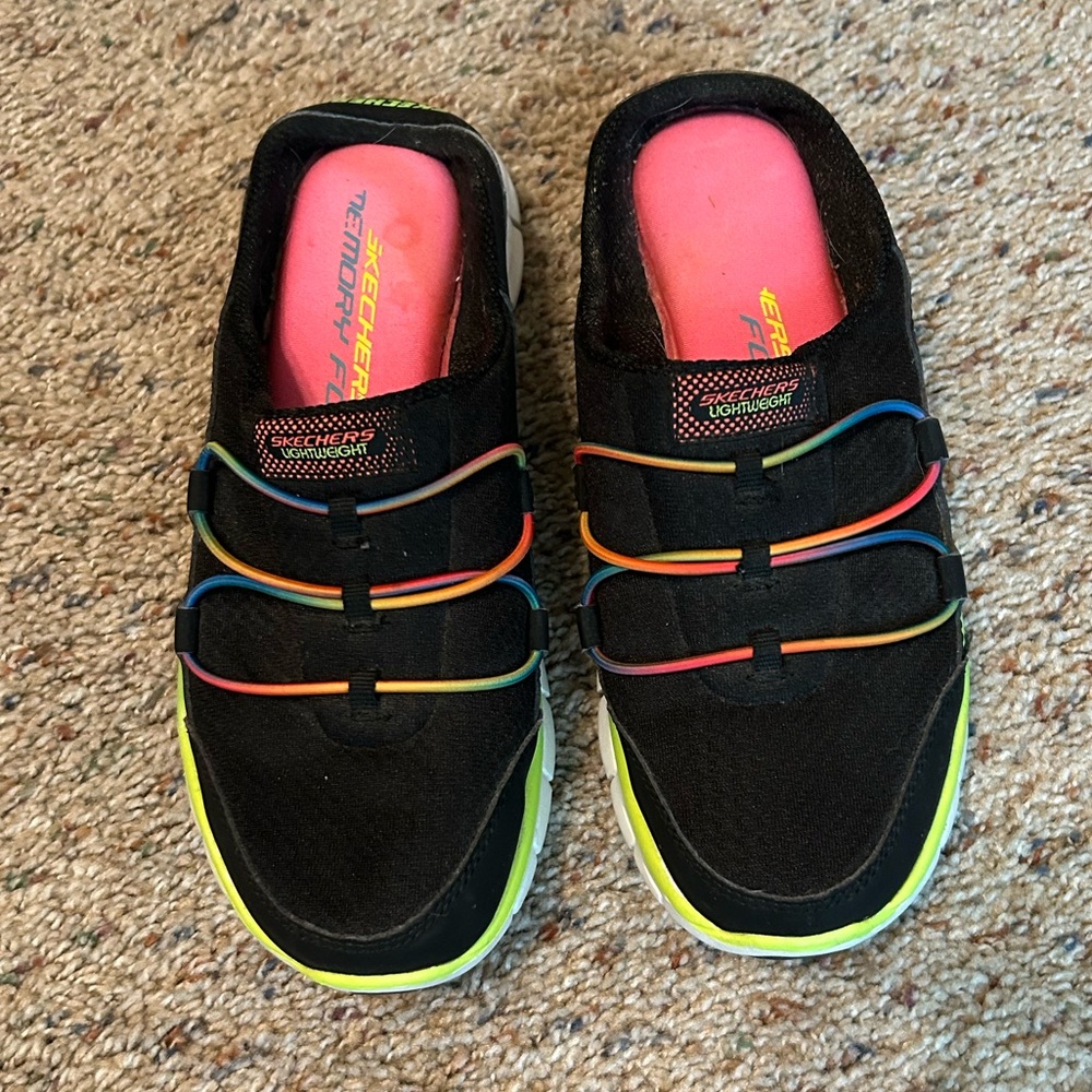 Skechers Light Weight, Memory Foam, Slip On, Mule Like Sneakers. Size 5